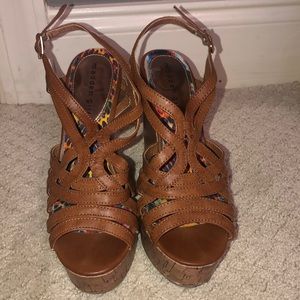 Madden Girl Brown wedges